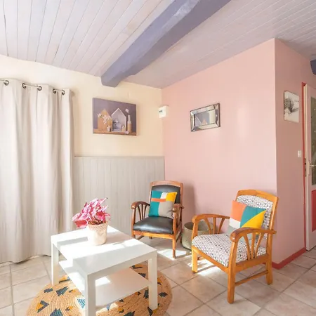 Les Violettes De Malleville Couette-café Saint-Romain-de-Benet