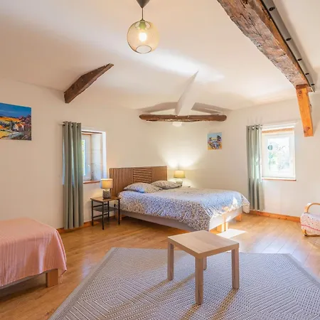 Les Violettes De Malleville Couette-café 3*