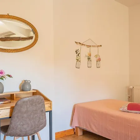 Les Violettes De Malleville Couette-café 3*