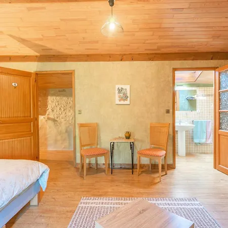 Couette-café Les Violettes De Malleville