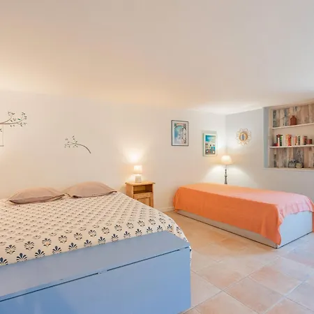 Les Violettes De Malleville Couette-café