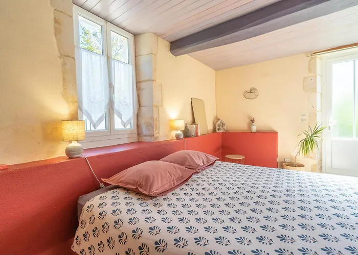 Bed & Breakfast Les Violettes De Malleville 3*