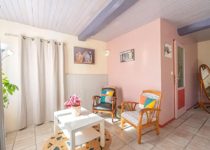 Les Violettes De Malleville Bed & Breakfast Saint-Romain-de-Benet