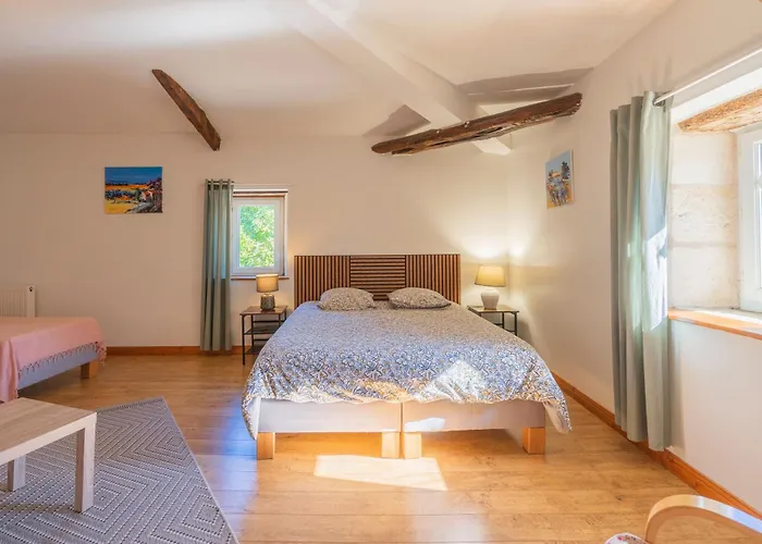 Les Violettes De Malleville