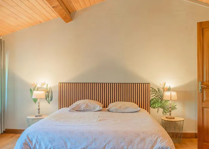 Les Violettes De Malleville Bed & Breakfast Saint-Romain-de-Benet