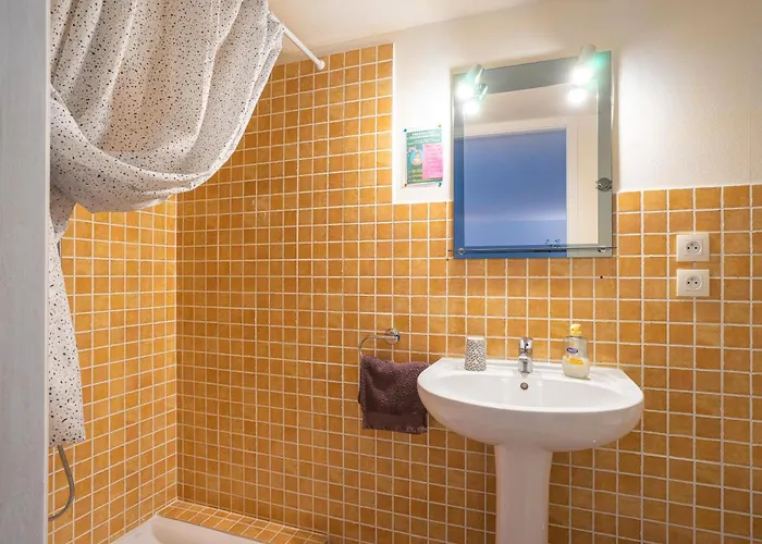 Bed & Breakfast Les Violettes De Malleville